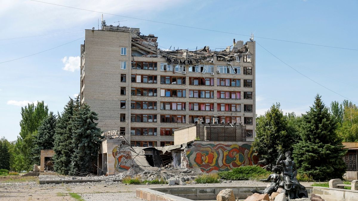 Při ruském ostřelování Dněpropetrovsku zemřelo 11 lidí